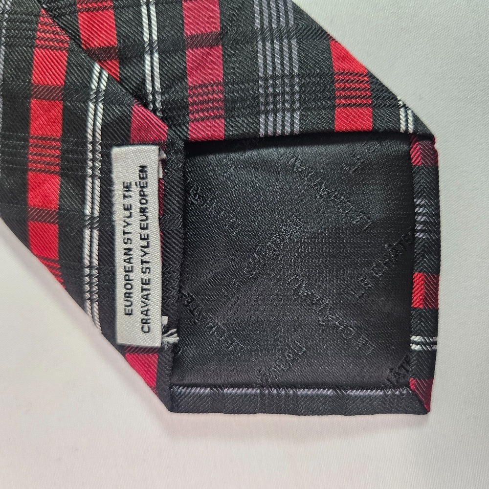 Le Chateau 100% Silk Men Tie Geometric Red Black 3.25" x 59.5" - Picture 5 of 9